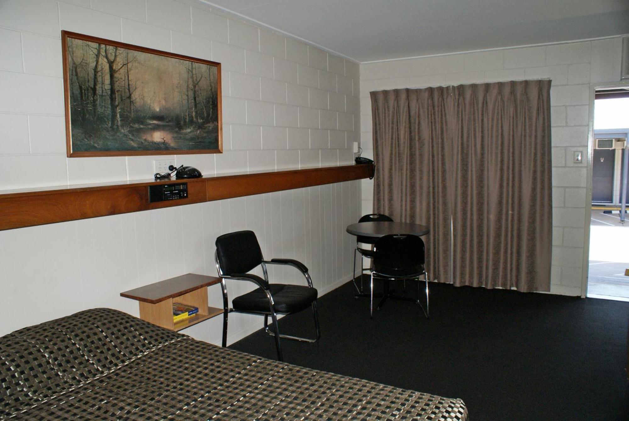Black Diamond Motel Блэкуотер Экстерьер фото